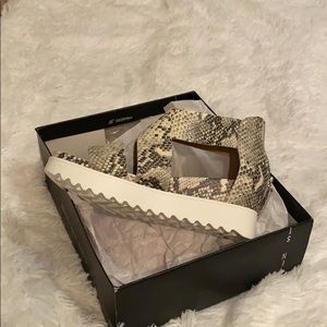 Steven Madden Snake skin wedges